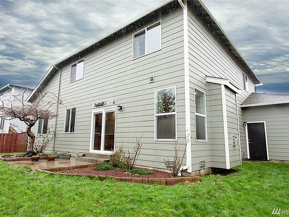 Backyard With Lots of Possibilities - Springtime is Beautiful!