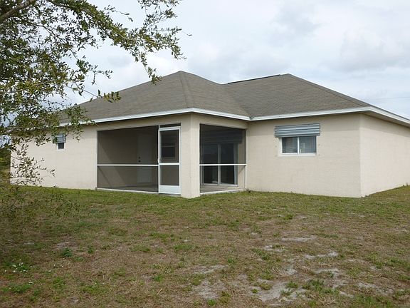 3rd image of 4006 NW 41st Pl