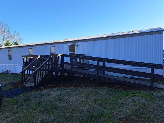 3rd image of 81 Black Angus Ln