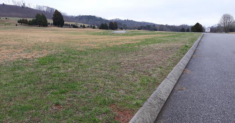 Lot  52