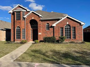 7800 Park Downs Dr, Fort Worth, TX 76137