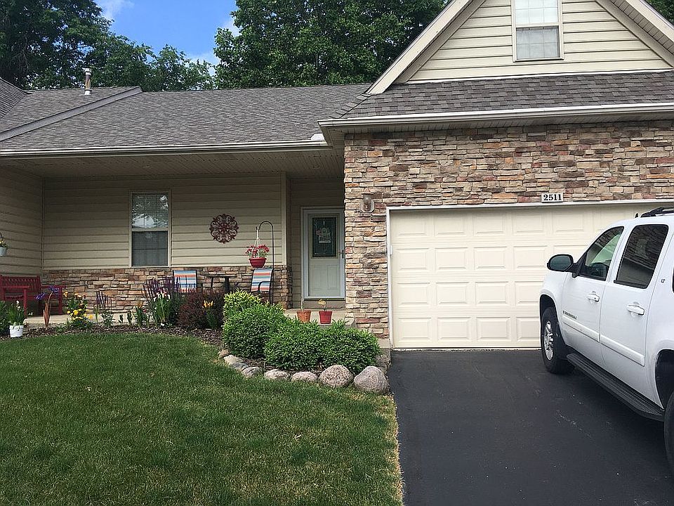 2511 White Pine Circle
