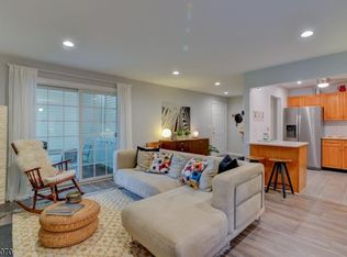 295 Potomac Dr, Basking Ridge, NJ 07920