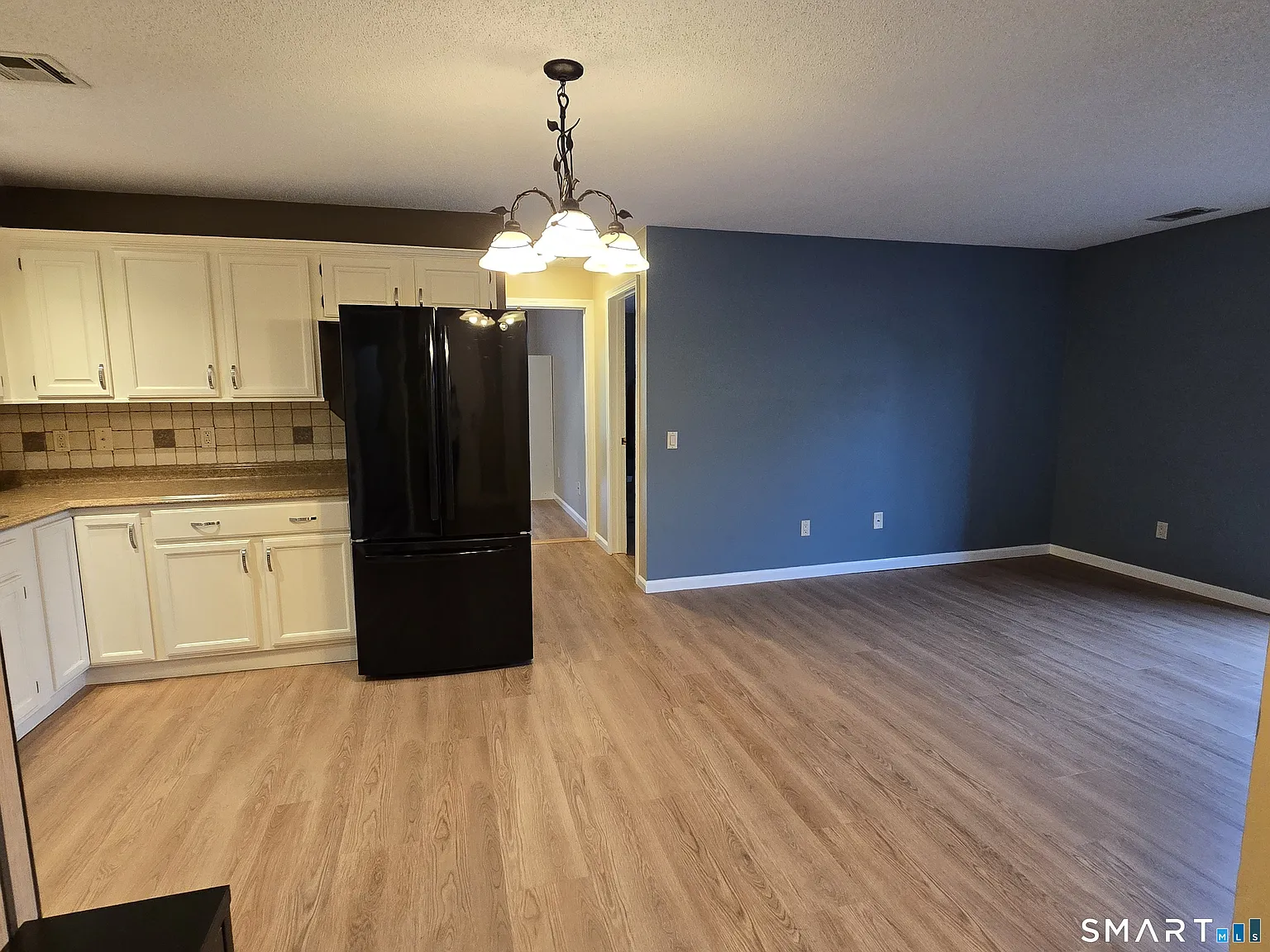Mountain Ridge — Photo 2