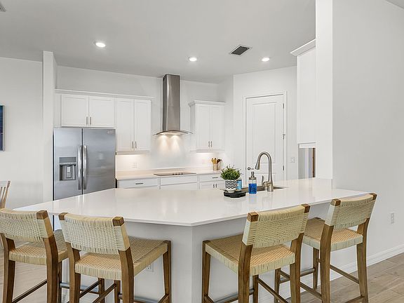 4th image of 5845 Carnoustie Court Ave