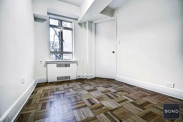 Rented by Bond New York | media 19