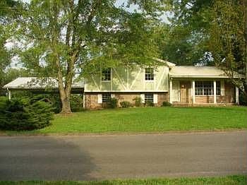 1st image of 912 Whisperwood Trl NE