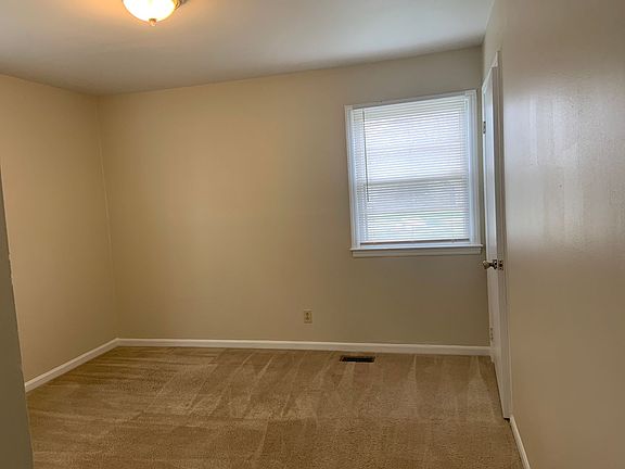 4th image of 2307 Yanceyville St #A