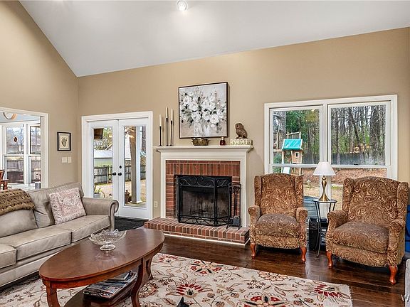 5th image of 3805 Sierra Dr