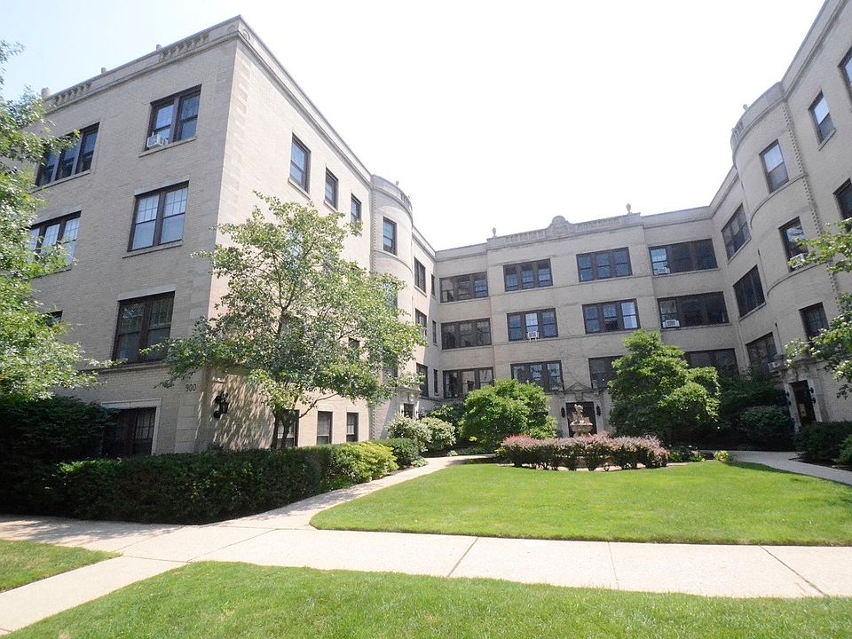 1st image of 900 Greenwood St #2