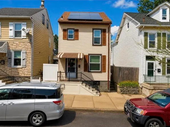 1433 Ferry St, Easton, PA 18042