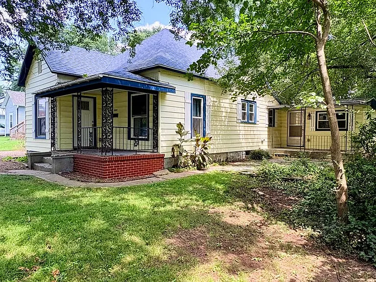 1444 N Sherman Ave — Photo 22