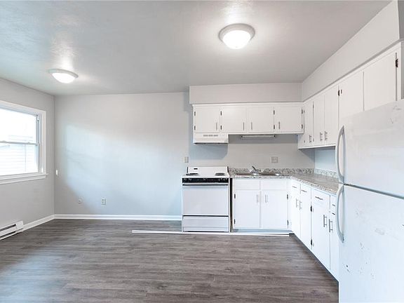 2nd image of 1017 Hillside Ave #D3