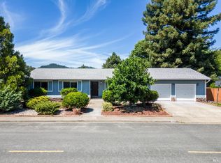 220 Bonnie Ln, Willits, CA 95490
