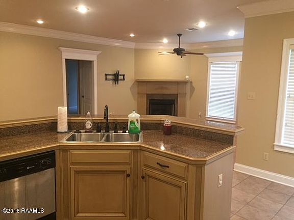 5th image of 105 Village Tree Dr