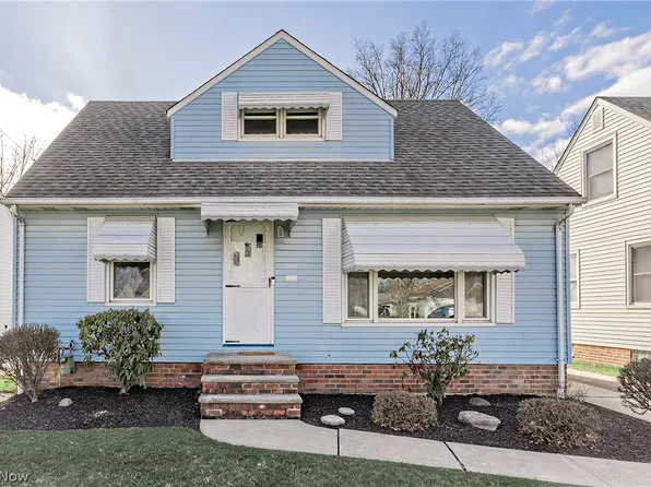 30104 Warren Rd, Wickliffe, OH 44092