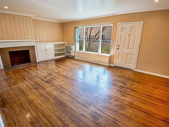 3rd image of 1627 N Normandie Ave APT 06