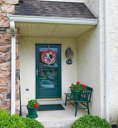 2nd image of 138 Oak Knoll Cir