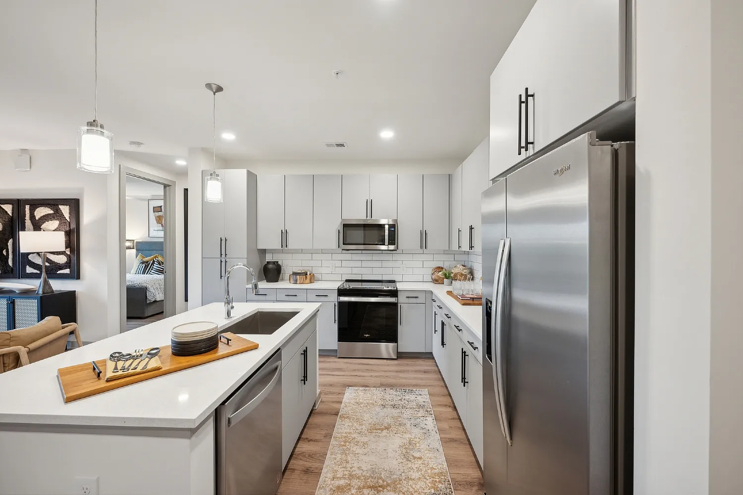 Aura Fifty4 — Photo 1