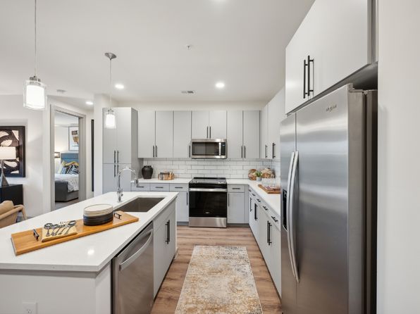 5580 Farrington Rd #B-304