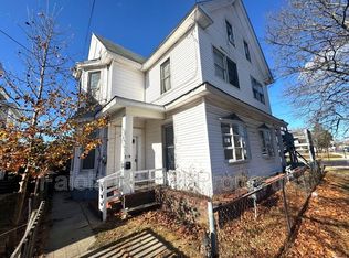 228 3rd St APT 3, Millville, NJ 08332