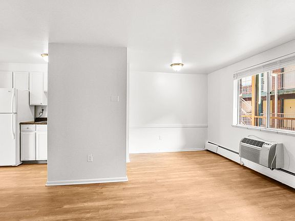 4th image of 1125 N Josephine St #304B
