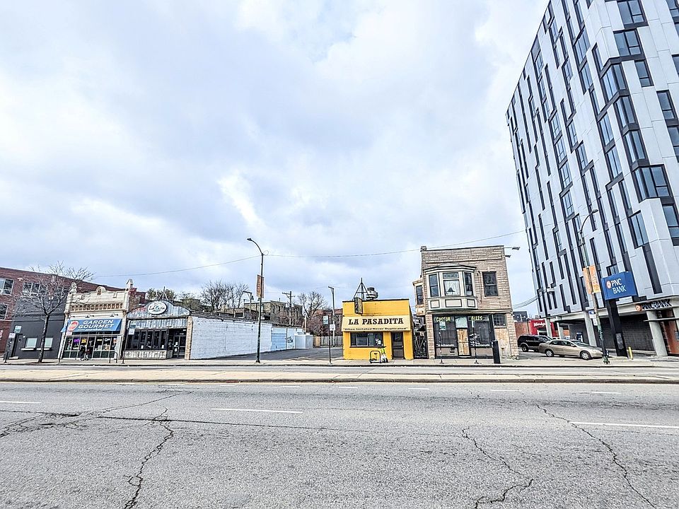1st image of 1130 N Ashland Ave