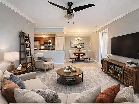 4th image of 3008 PARKWAY BOULEVARD #306