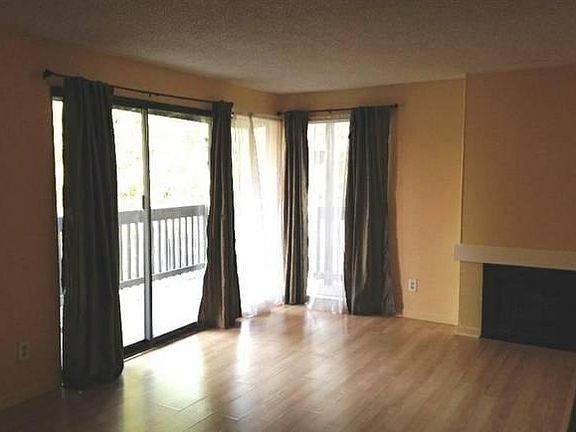 3rd image of 909 Fulton Ave APT 416