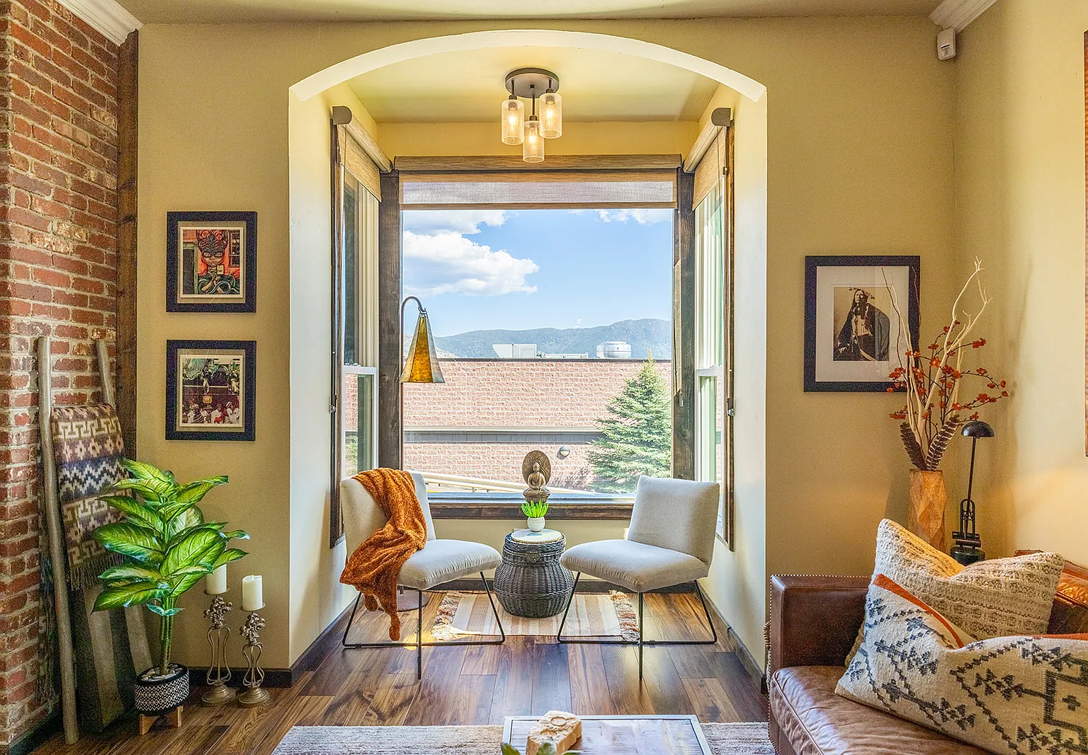 3 bed, 2.5 bath, 1800 sqft, $3,000 — Photo 3