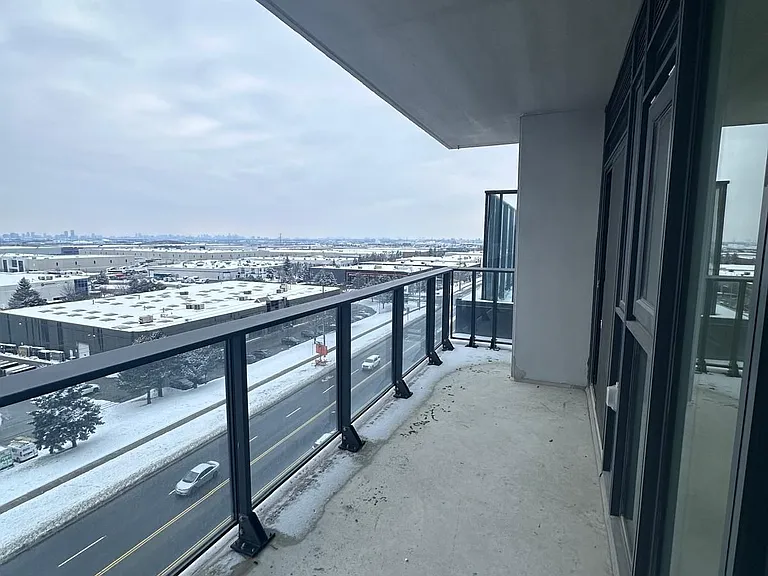 8960 Jane St #709 — Photo 22