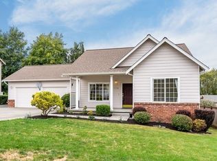 1516 34th St, Anacortes, WA 98221
