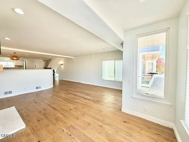 108 Los Feliz St — Photo 11