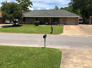 6604 Amherst Dr, Ocean Springs, MS 39564