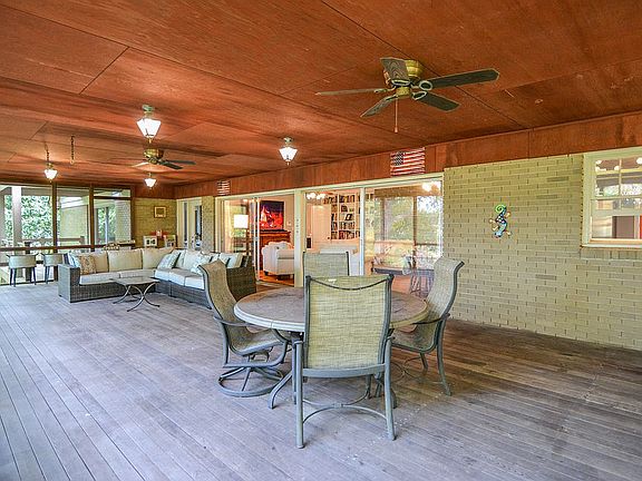 5th image of 2115 Ayers Dr