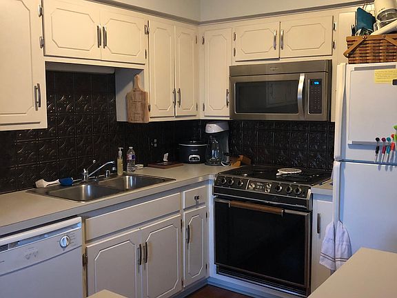 4th image of 2910 E Moore Ave APT 15
