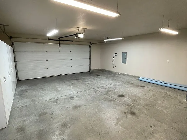 609 S Harborview St — Photo 28