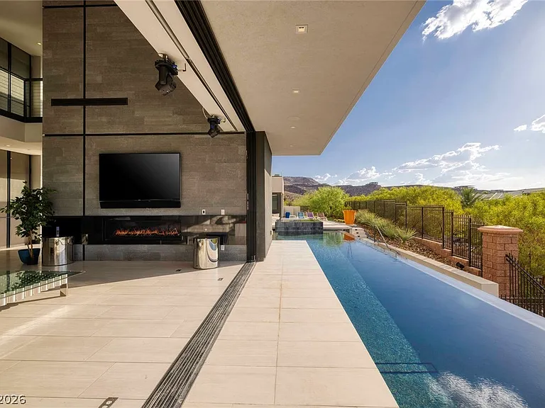 750 Dragon Ridge Dr — Photo 36