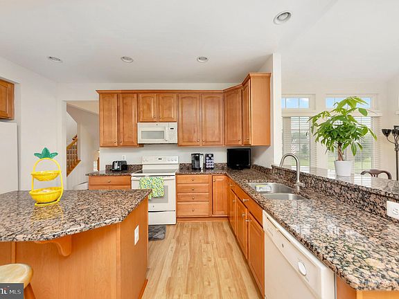 4th image of 11776 Fullers Ln