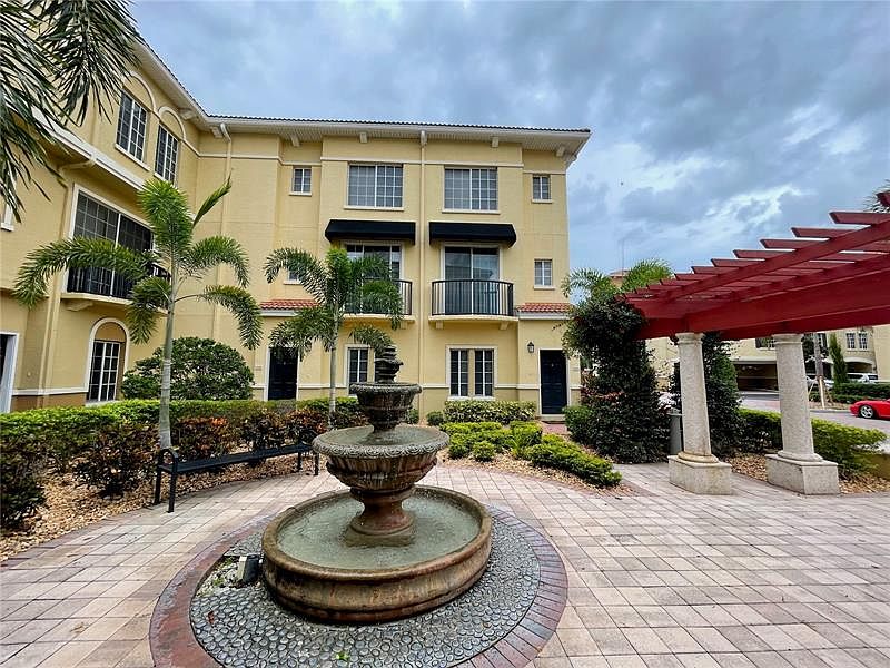1st image of 5222 Beach Breeze Ct