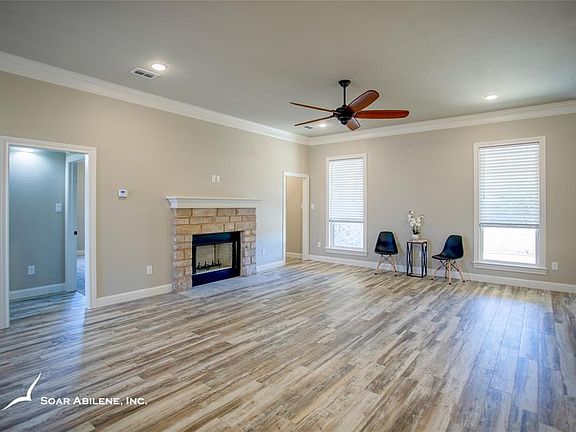 4th image of 6709 Cedar Elm Dr