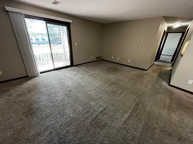 709 Fieldstone Ct #19 — Photo 13