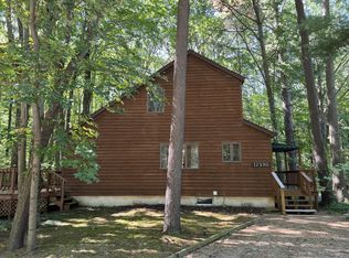 12390 Dunes Rd, Sawyer, MI 49125