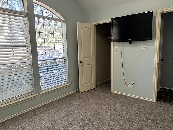 5th image of 10902 Brighton Gardens Dr