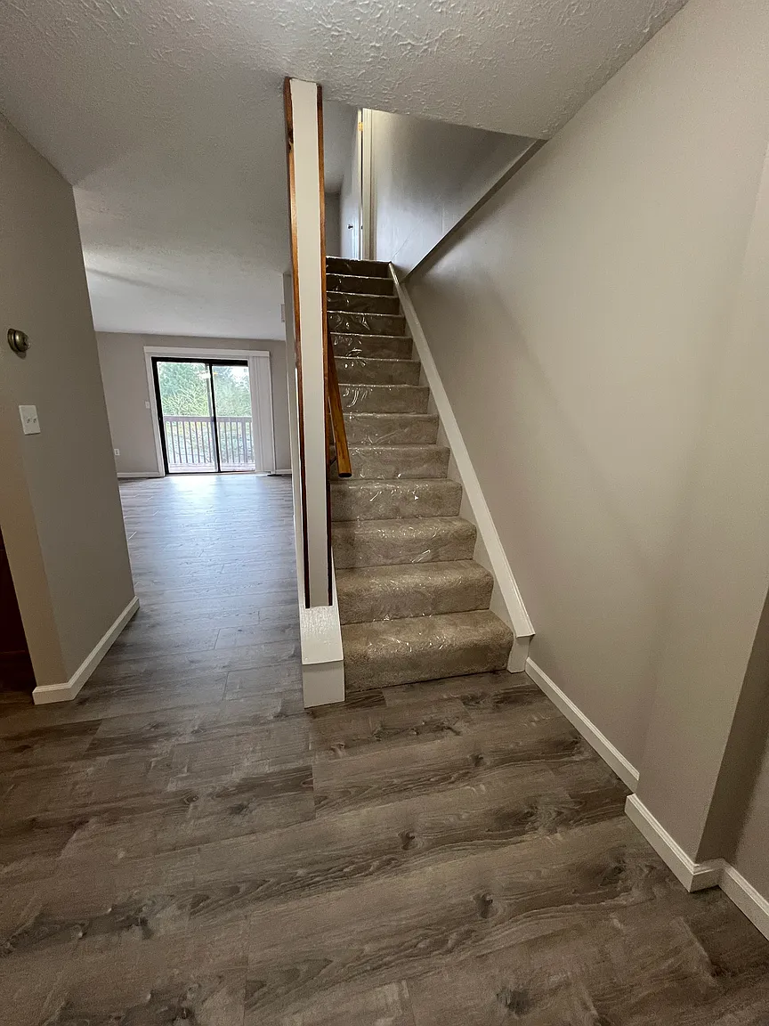 126 Woodhaven Dr photo 1