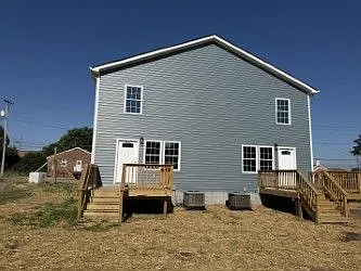 435 Harding St — Photo 2