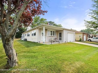 98 Biabou Dr, Toms River, NJ 08757