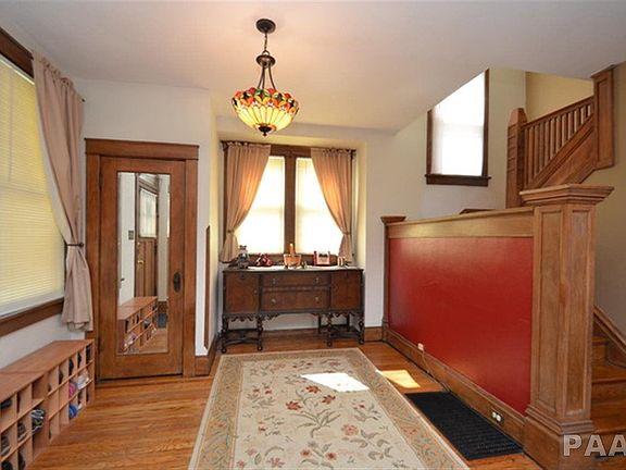 2nd image of 221 W Virginia Ave