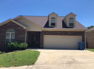 111 Lindy Ln, Oxford, AL 36203