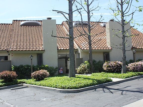 3rd image of 910 N Harbor Blvd #303
